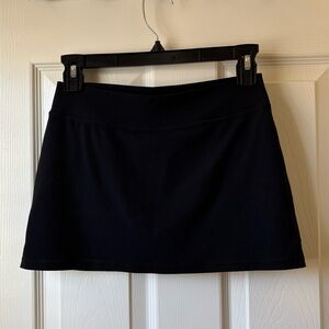 ARITZIA Butter Essential Skort - Black - XS